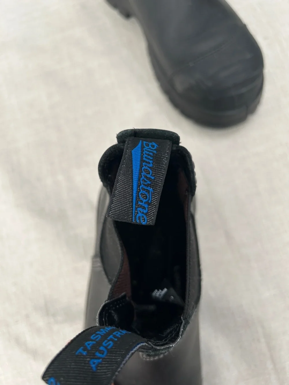 Blundstone #990 Unisex Steel Toe Work Boots Black Chelsea Slip-On - Picture 2 of 15